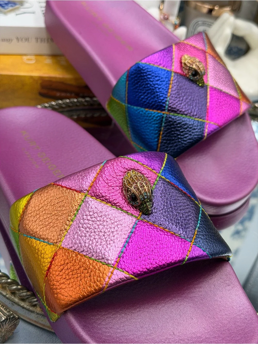 🆕 KURT GEIGER LONDON 🧿 NWOT Meena Eagle Metallic Diamond Slide, Sz 36.5 US 6.5